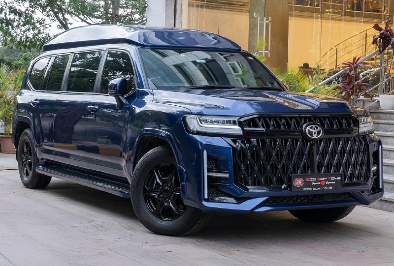 Эксклюзивный тюнинг Toyota Land Cruiser 300 в Индии Эксклюзивный тюнинг Toyota Land Cruiser 300 в Индии