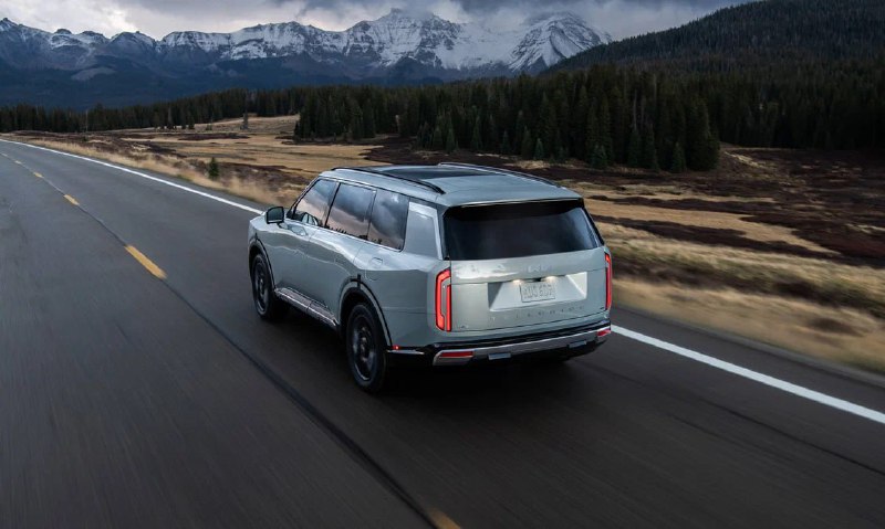 Kia Telluride обзавёлся гибридной силовой установкойКомпания Kia показала новую версию своего SUV Telluride на автосалоне в Лос-Анджелесе.