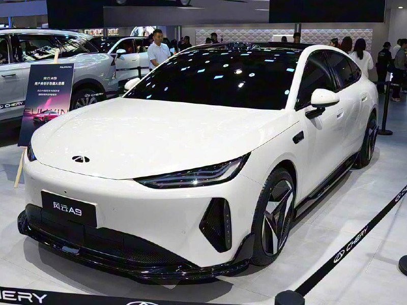 В Китае представлен новый электроседан Chery Fulwin A9 EV