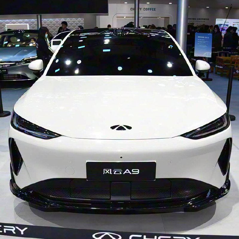 В Китае представлен новый электроседан Chery Fulwin A9 EV