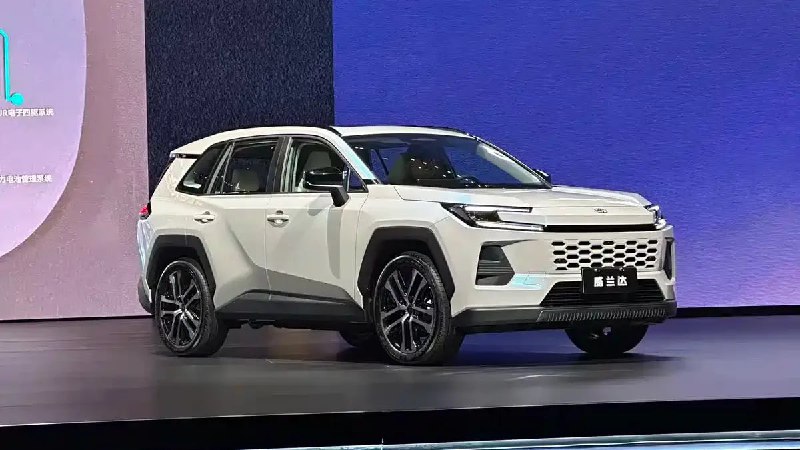 Toyota выпускает спецверсию RAV4 для китайского рынка с обновлёнными двигателями