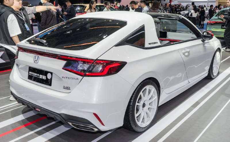 Honda представляет современную интерпретацию легендарного CRX в виде концепта Integra Hatchback Honda представляет современную интерпретацию легендарного CRX в виде концепта Integra Hatchback