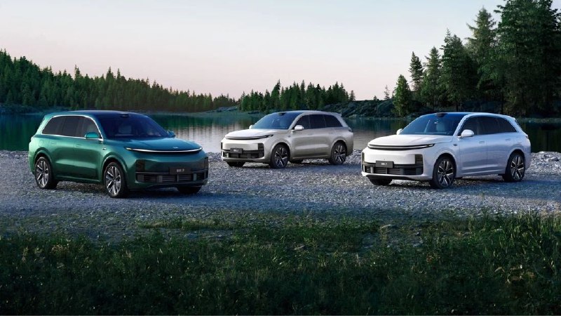 В России названы цены на "официальные" LixiangКомпания Sinomach Auto, выступающая официальным представителем китайской марки #Lixiang в РФ, объявила новые цены на гибриды. В России названы цены на "официальные" LixiangКомпания Sinomach Auto, выступающая официальным представителем китайской марки #Lixiang в РФ, объявила новые цены на гибриды.