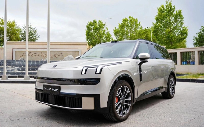 Реальные цены на новейший Lynk & Co 900 в российских дилерских центрах