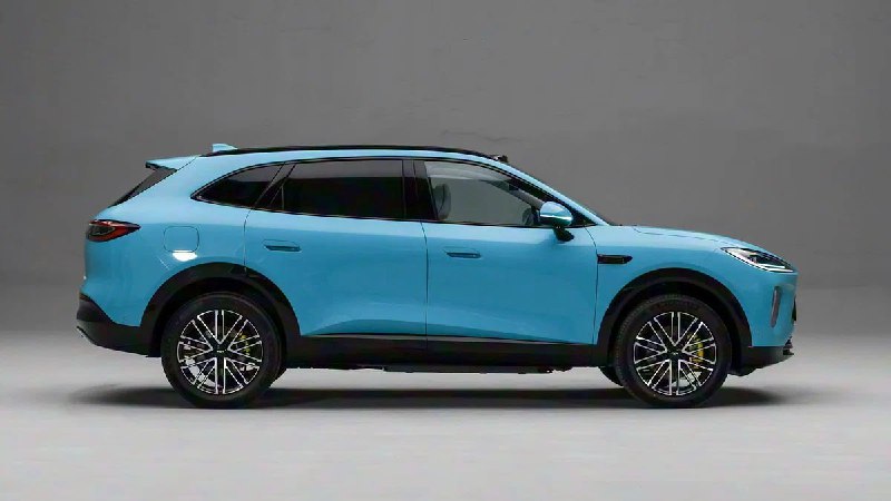 Обновленная Chery Fulwin T9L: быстрый внедорожник с гибридной силовой установкой