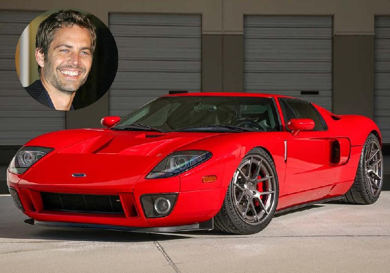 На аукционе выставлен коллекционный Ford GT 2005 года бывшего владельца Пола Уокера На аукционе выставлен коллекционный Ford GT 2005 года бывшего владельца Пола Уокера