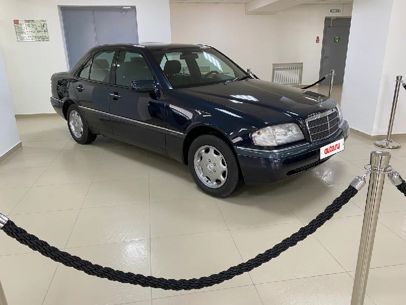 Редкая находка: классический Mercedes-Benz W202 с минимальным пробегом продаётся за внушительную сумму