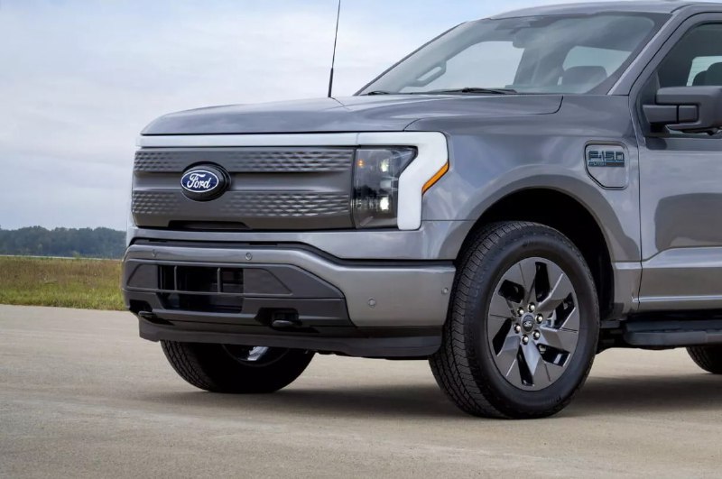 Ford ответит в суде за отсутствие заявленных передних парктроников в пикапах F-150 Lightning 2024