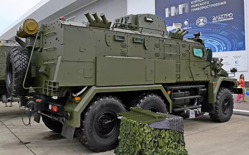 Значение дополнительной оси в конструкции военных бронеавтомобилей Значение дополнительной оси в конструкции военных бронеавтомобилей