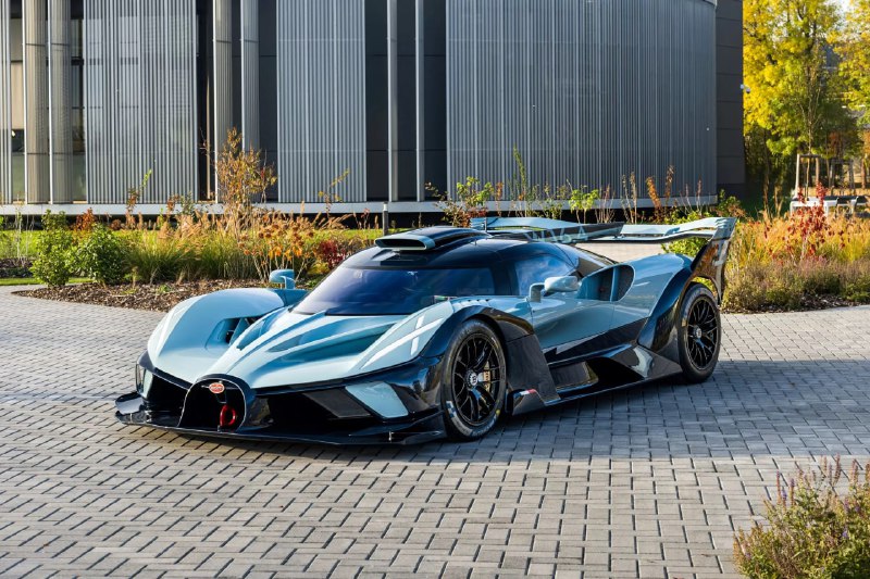 Завершена серия уникальных трековых суперкаров Bugatti Bolide Завершена серия уникальных трековых суперкаров Bugatti Bolide