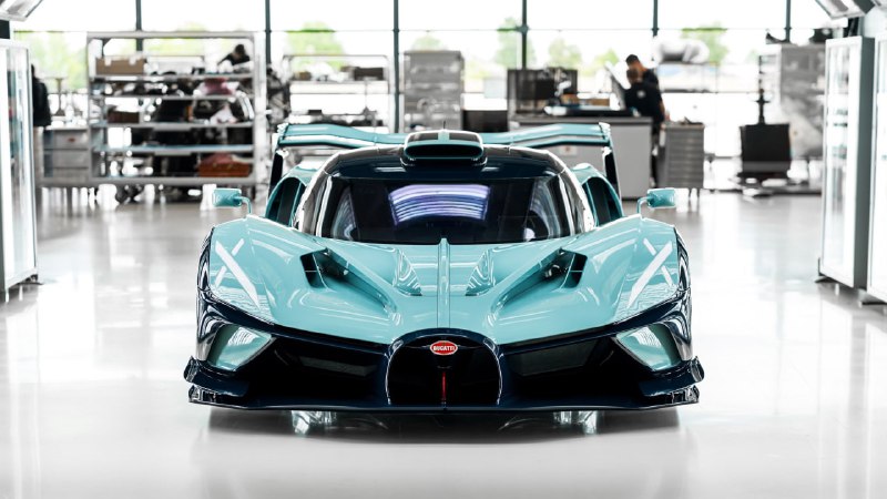 Завершена серия уникальных трековых суперкаров Bugatti Bolide Завершена серия уникальных трековых суперкаров Bugatti Bolide