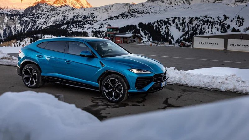 Рост популярности подержанных элитных автомобилей в России в 2025 году Рост популярности подержанных элитных автомобилей в России в 2025 году