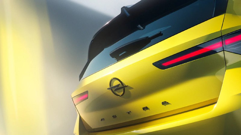 Обновленная Opel Astra: первые изображения и ожидаемые изменения
