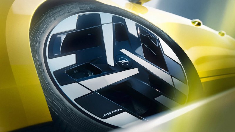 Обновленная Opel Astra: первые изображения и ожидаемые изменения