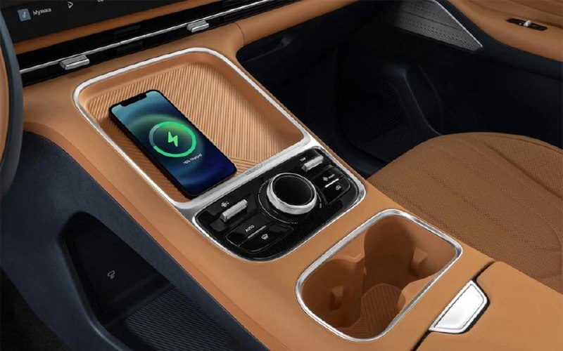 Geely представляет новый гибридный кроссовер EX5 EM-i на российском рынке Geely представляет новый гибридный кроссовер EX5 EM-i на российском рынке
