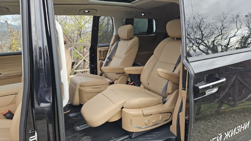 На дорогах Краснодарского края пробуем новый минивэн JAC RF8. На дорогах Краснодарского края пробуем новый минивэн JAC RF8.