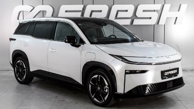 Первый электрокроссовер Toyota bZ3X поступил в продажу в России Первый электрокроссовер Toyota bZ3X поступил в продажу в России
