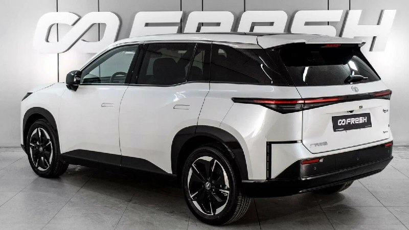 Первый электрокроссовер Toyota bZ3X поступил в продажу в России Первый электрокроссовер Toyota bZ3X поступил в продажу в России