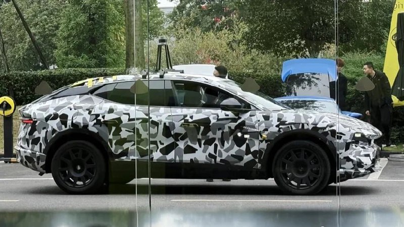 Гибридный электрокроссовер Lotus Eletre станет WORLD-НОВИНКОЙ в следующем месяце Гибридный электрокроссовер Lotus Eletre станет WORLD-НОВИНКОЙ в следующем месяце