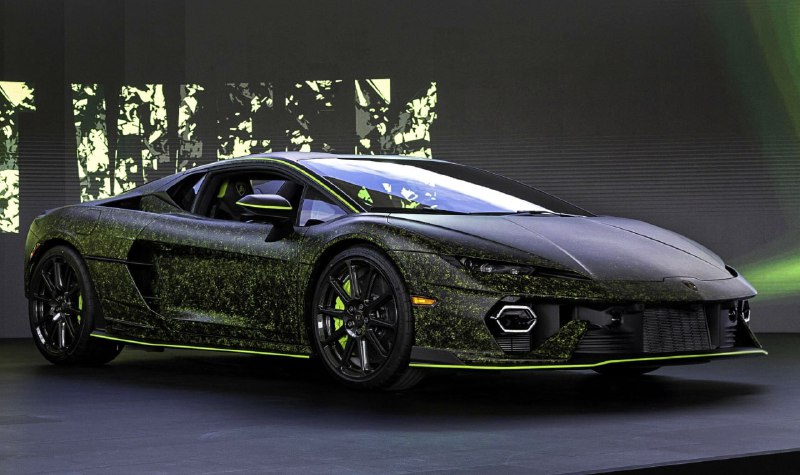 Lamborghini представила уникальный кастомный суперкар Temerario Lamborghini представила уникальный кастомный суперкар Temerario