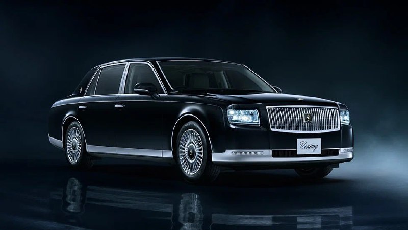 Обновленный Toyota Century: классика с современными технологиями Обновленный Toyota Century: классика с современными технологиями