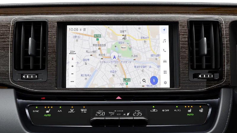 Обновленный Toyota Century: классика с современными технологиями Обновленный Toyota Century: классика с современными технологиями