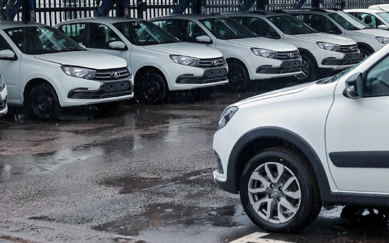 АвтоВАЗ временно снизил цены на большинство моделей Lada с существенными скидками АвтоВАЗ временно снизил цены на большинство моделей Lada с существенными скидками