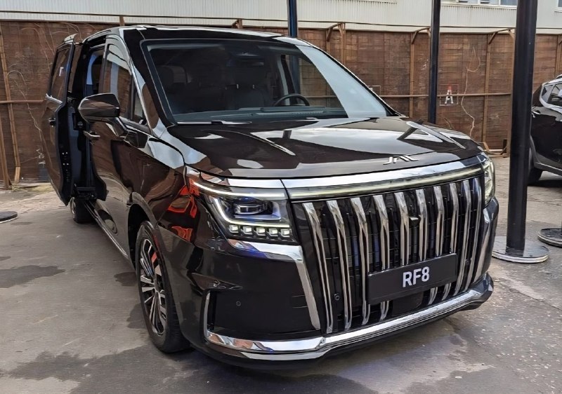 Новый минивэн JAC RF8 оценен в 4,8 миллиона рублей: позиционная конкуренция с Sollers SP7 Новый минивэн JAC RF8 оценен в 4,8 миллиона рублей: позиционная конкуренция с Sollers SP7