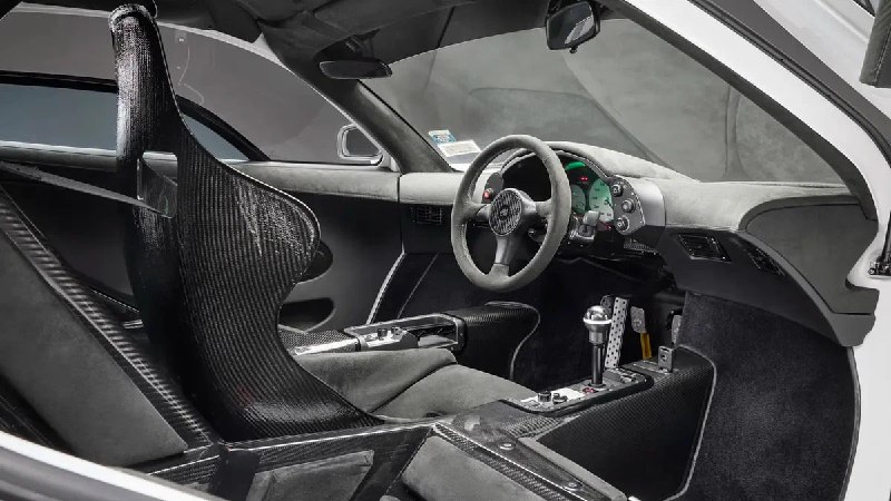 Самый дорогой в мире McLaren F1 продан за рекордную сумму Самый дорогой в мире McLaren F1 продан за рекордную сумму