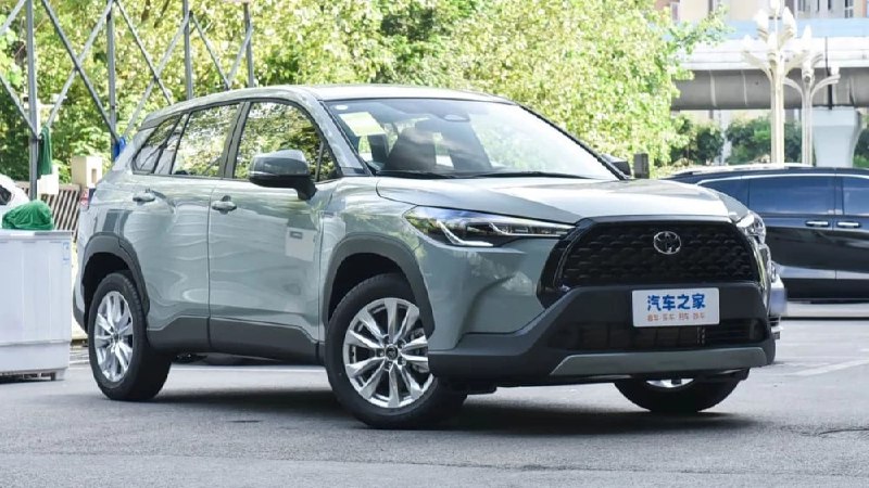 Geely Monjaro остается по итогам 10 месяцев 2025 года самым популярным в Китае бензиновым кроссовером, если верить статистике Китайской ассоциации легковых автомобилей (CPCA).С января по октябрь 2025 года этот автомобиль выбрали 220 916 покупателей. Geely Monjaro остается по итогам 10 месяцев 2025 года самым популярным в Китае бензиновым кроссовером, если верить статистике Китайской ассоциации легковых автомобилей (CPCA).С января по октябрь 2025 года этот автомобиль выбрали 220 916 покупателей.