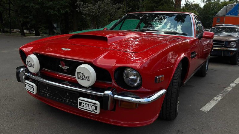 Редкий классический Aston Martin V8 Vantage 1977 года попал на DRIVE2 Редкий классический Aston Martin V8 Vantage 1977 года попал на DRIVE2