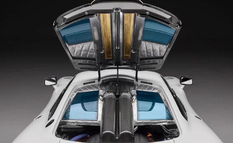Самый дорогой McLaren F1 продан на аукционе в Абу-Даби за рекордную сумму Самый дорогой McLaren F1 продан на аукционе в Абу-Даби за рекордную сумму