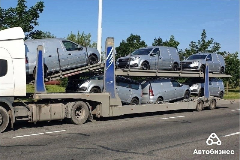 Рынок легких коммерческих автомобилей в России сокращается на фоне снижения продаж Рынок легких коммерческих автомобилей в России сокращается на фоне снижения продаж