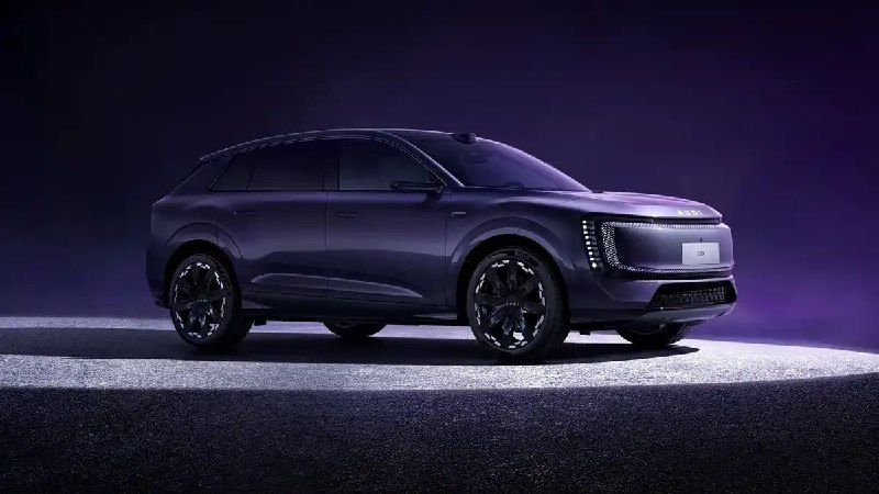 Первый электрокроссовер Audi без классических колец представлен для рынка Китая