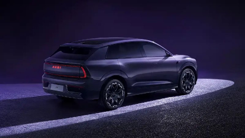 Первый электрокроссовер Audi без классических колец представлен для рынка Китая