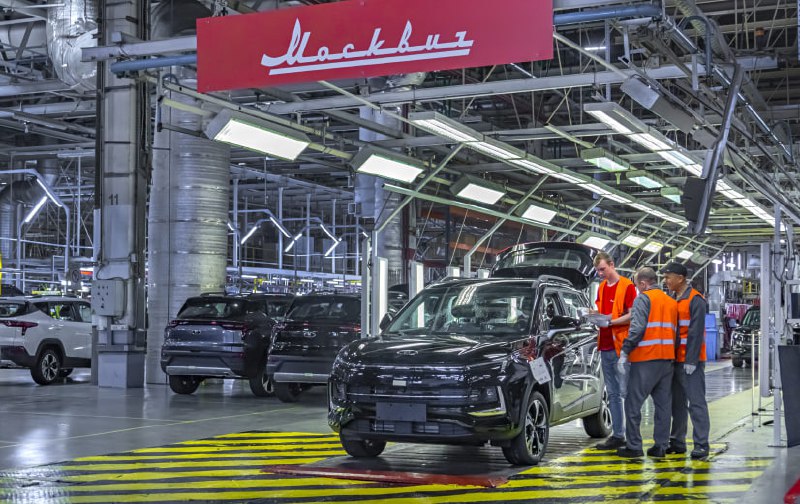 Москвич предлагает сотрудникам приобрести подержанные автомобили по сниженным ценам Москвич предлагает сотрудникам приобрести подержанные автомобили по сниженным ценам