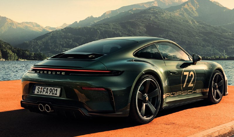 Porsche представила лимитированный 911 GT3Porsche выпустила специальную серию 911 GT3 под названием 90 FA, посвящённую 90-летию Фердинанда Александра Порше — создателя легендарного 911.