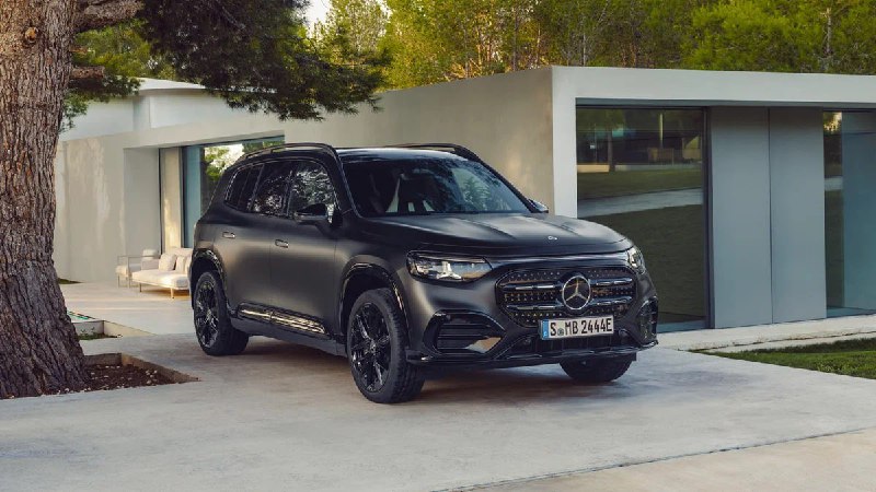 Компактный кроссовер Mercedes-Benz GLB переходит на электрику и гибриды