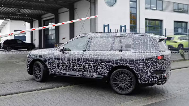 BMW готовит обновлённый X7 с сохранением фирменного дизайна и без радикальных изменений BMW готовит обновлённый X7 с сохранением фирменного дизайна и без радикальных изменений