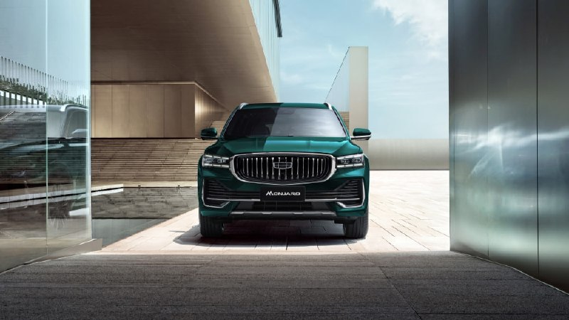 Объявлены цены на обновленный Geely Monjaro в России: новая версия Flagship SE