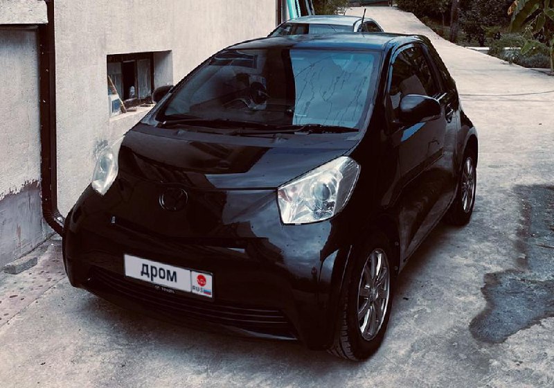 Обзор владельца Toyota iQ: плюсы и минусы компактного автомобиля Обзор владельца Toyota iQ: плюсы и минусы компактного автомобиля