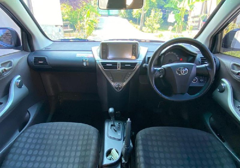 Обзор владельца Toyota iQ: плюсы и минусы компактного автомобиля Обзор владельца Toyota iQ: плюсы и минусы компактного автомобиля