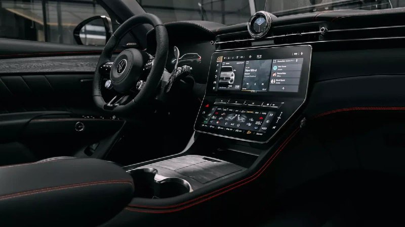 Масштабная модернизация: Maserati Grecale сменил двигатель на мощный V6Итальянская марка Maserati представила обновлённую версию своего бензинового кроссовера Grecale, заменив начальные модификации с четырёхцилиндровым двигателем на мощные шестицилиндровые агрегаты.