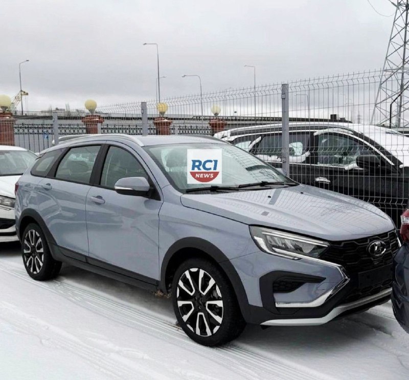 Новые автомобильные краски: эксклюзивный серый «Тайфун» для моделей LADA Vesta Новые автомобильные краски: эксклюзивный серый «Тайфун» для моделей LADA Vesta