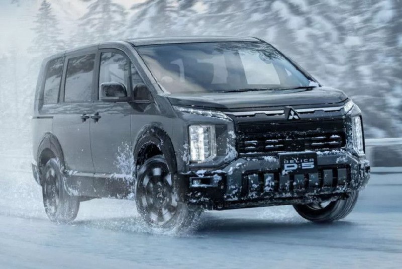 Обновление минивэна Mitsubishi Delica D:5 во второй раз Обновление минивэна Mitsubishi Delica D:5 во второй раз