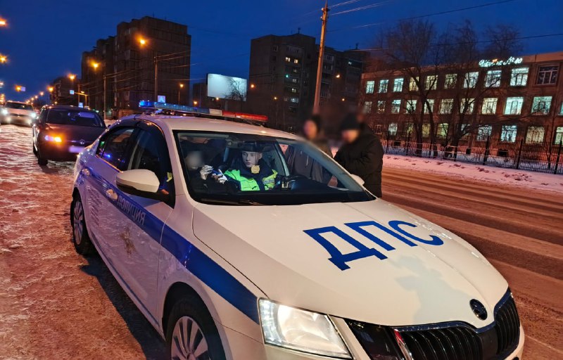 Пьяная автоледи привезла ребенка в школу без безопасности в Челябинской области Пьяная автоледи привезла ребенка в школу без безопасности в Челябинской области
