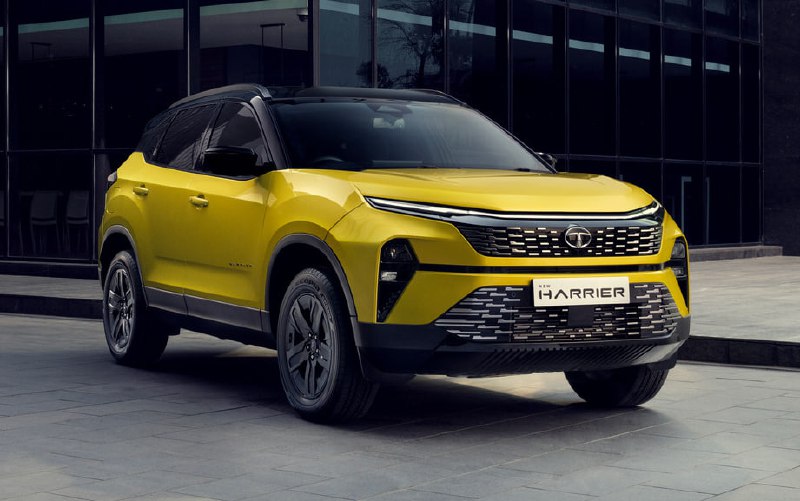 Новые бензиновые версии кроссоверов Tata Harrier и Safari