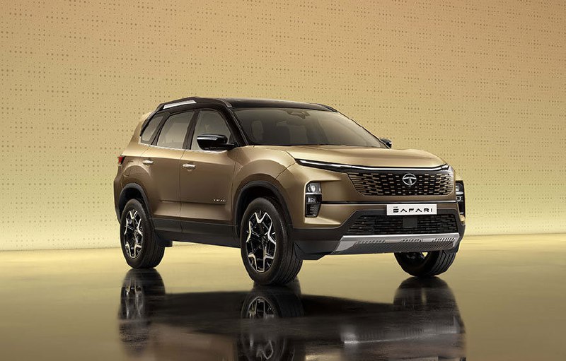 Новые бензиновые версии кроссоверов Tata Harrier и Safari
