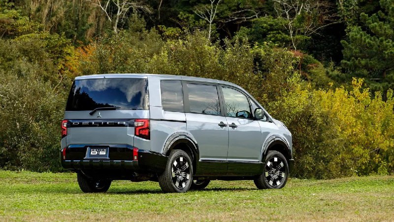 Обновленный Mitsubishi Delica D:5: новые внешние и внутренние характеристики Обновленный Mitsubishi Delica D:5: новые внешние и внутренние характеристики