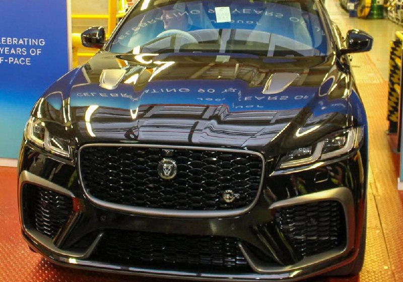 Последний внутреннего сгорания Jaguar сошёл с конвейера: что дальше для бренда? Последний внутреннего сгорания Jaguar сошёл с конвейера: что дальше для бренда?